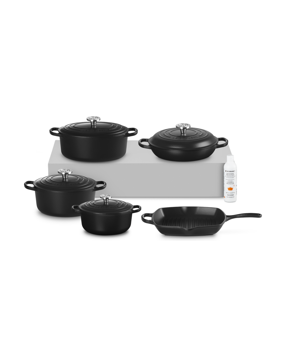 Le Creuset Cast Iron 5-piece Essential Set with Cleaner – Satin black